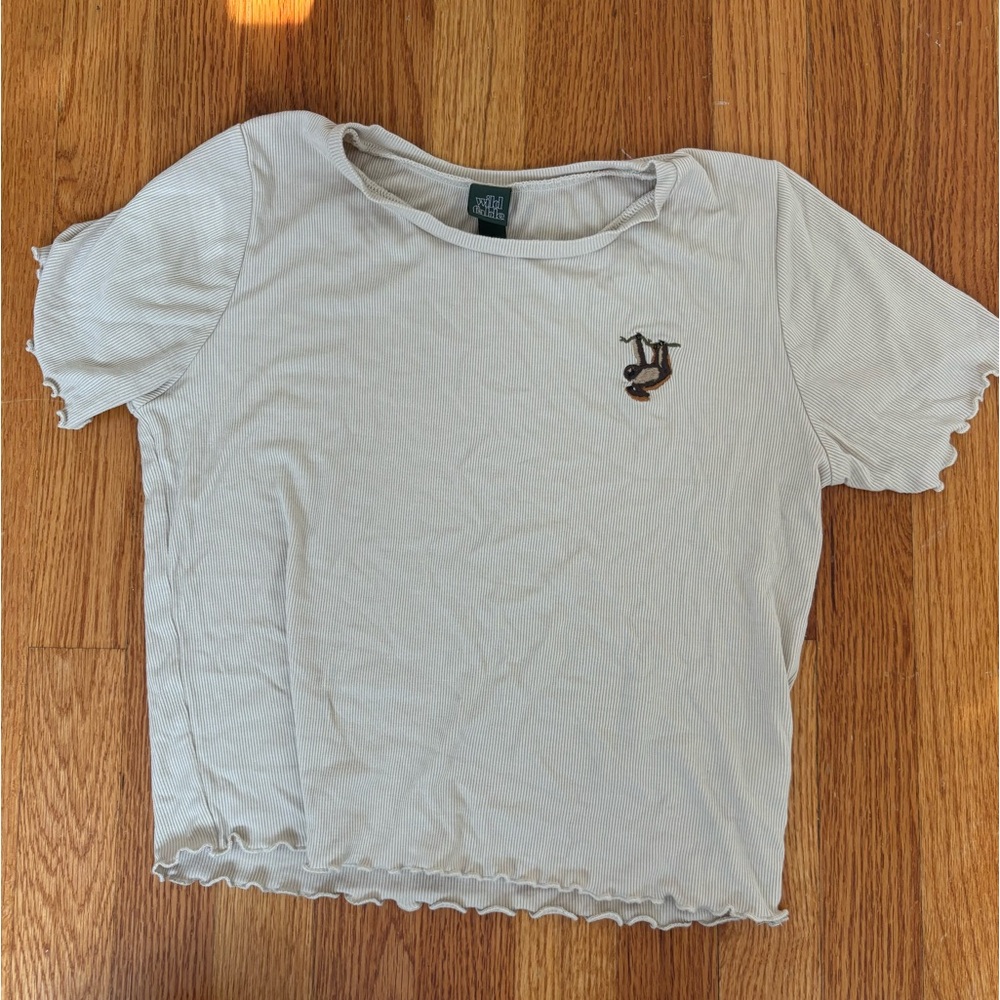 Super soft tan cropped shirt